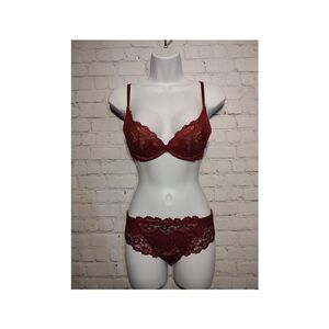 Victoria's Secret very sexy push-up bra 34B